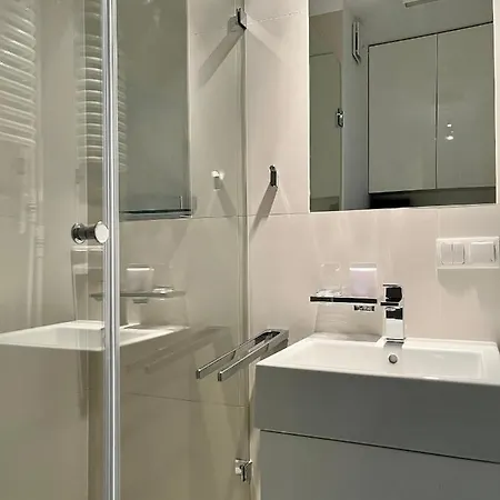 Comfortable West Iv 아파트 바르샤바